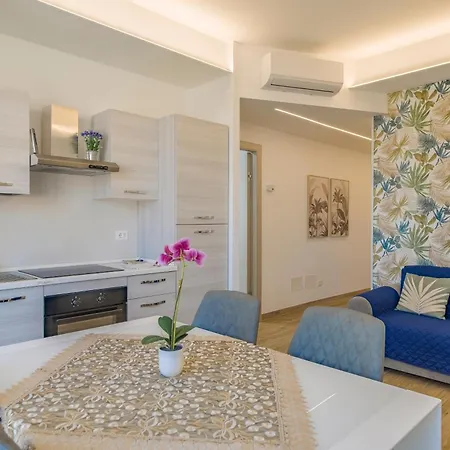 Perla Ligure Apartment